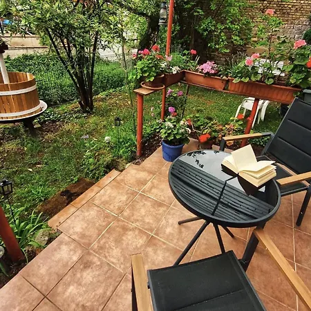 Schwenck Apartment *